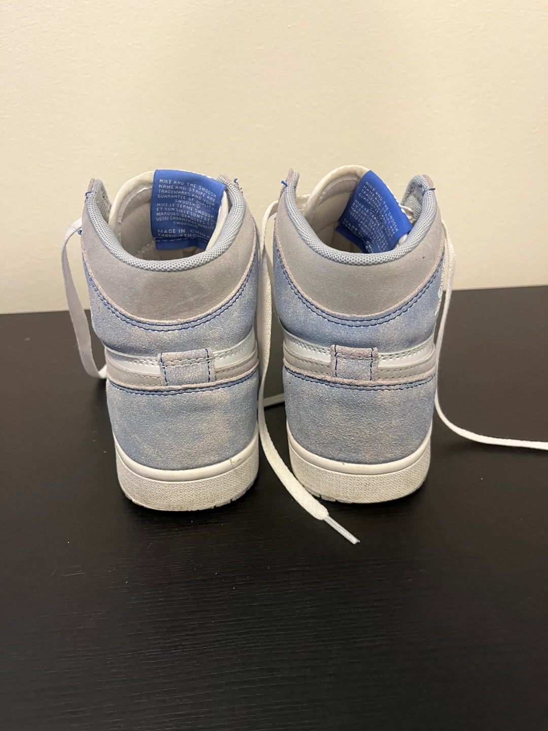 Women’s Nike Air Jordan 1 Hyper Royal - photo 3