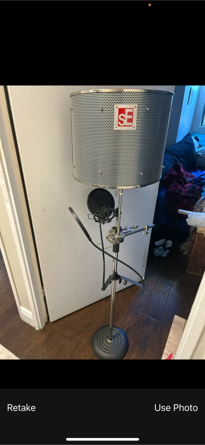 Audio-Technica Mic, Focusrite Scarlett, Shure SRH440 Headphones