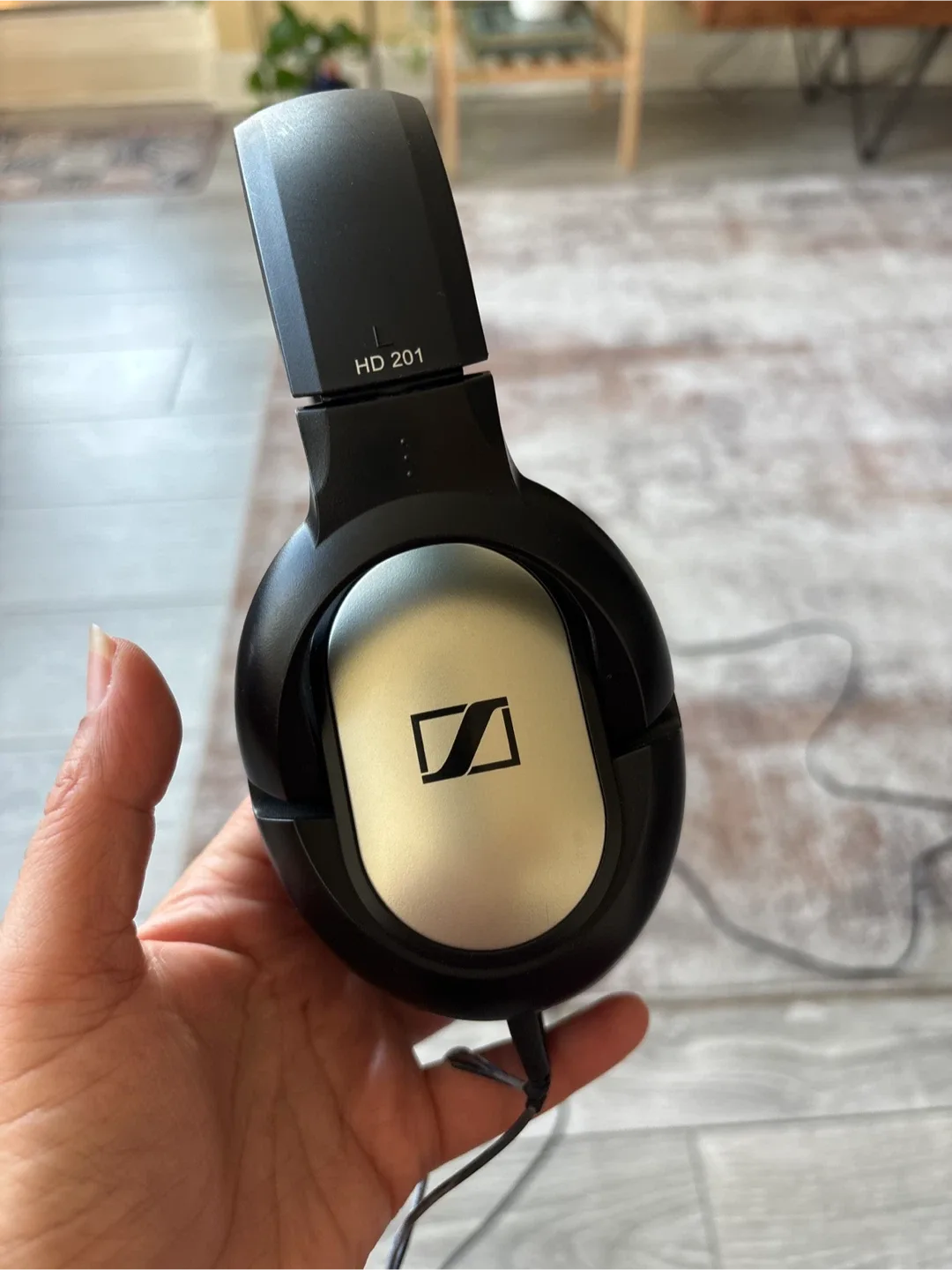 Sennheiser HD 201 Headphones