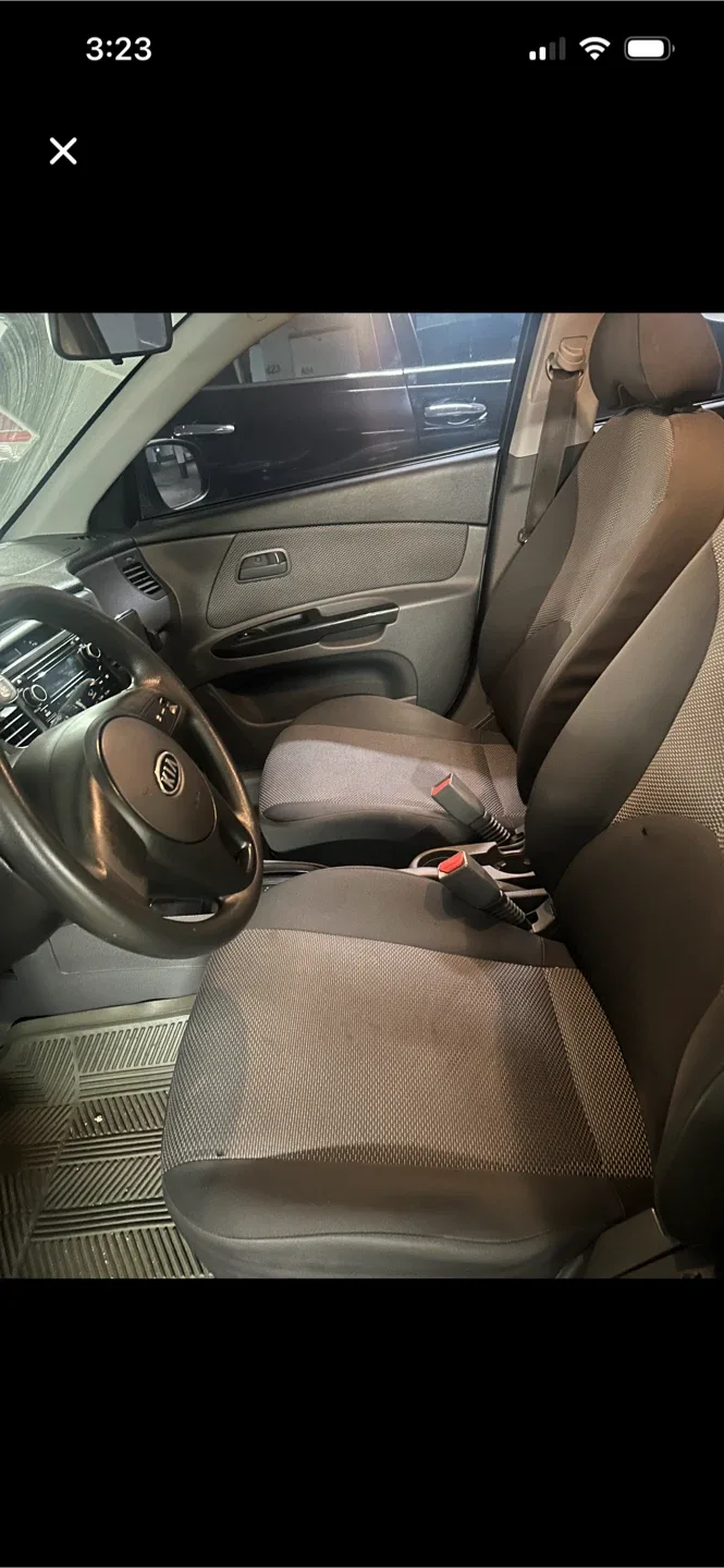 Used Kia Rio Sedan - Great Condition! image indicator(3)