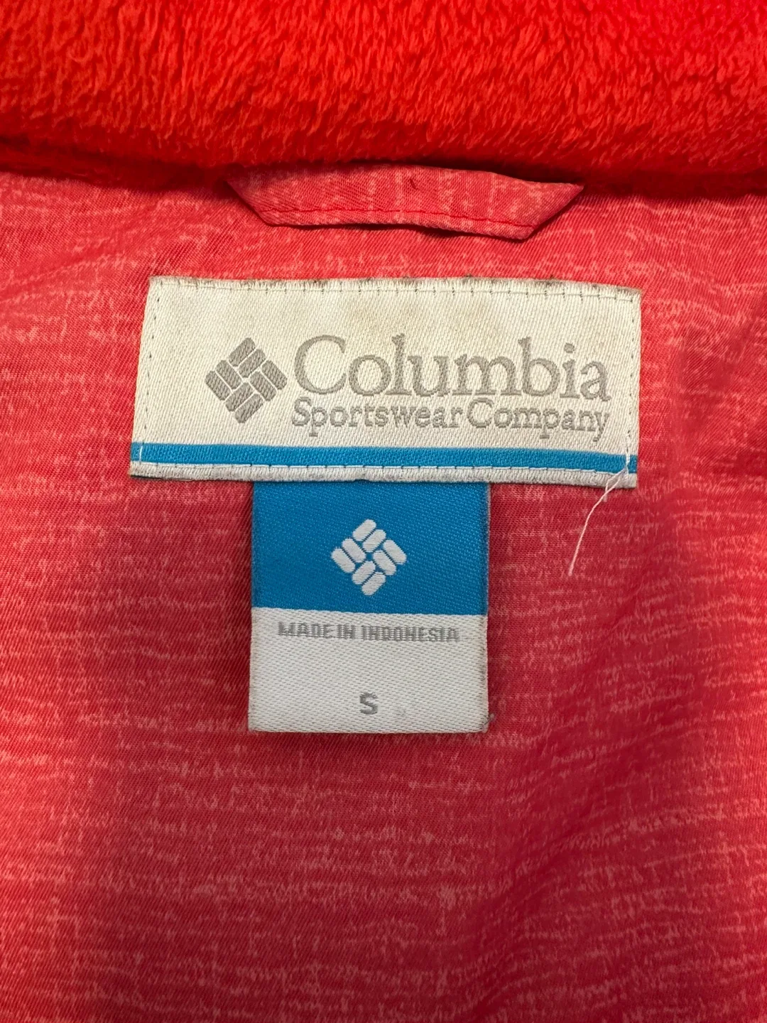 Columbia Winter Down Jacket - Size S image indicator(4)