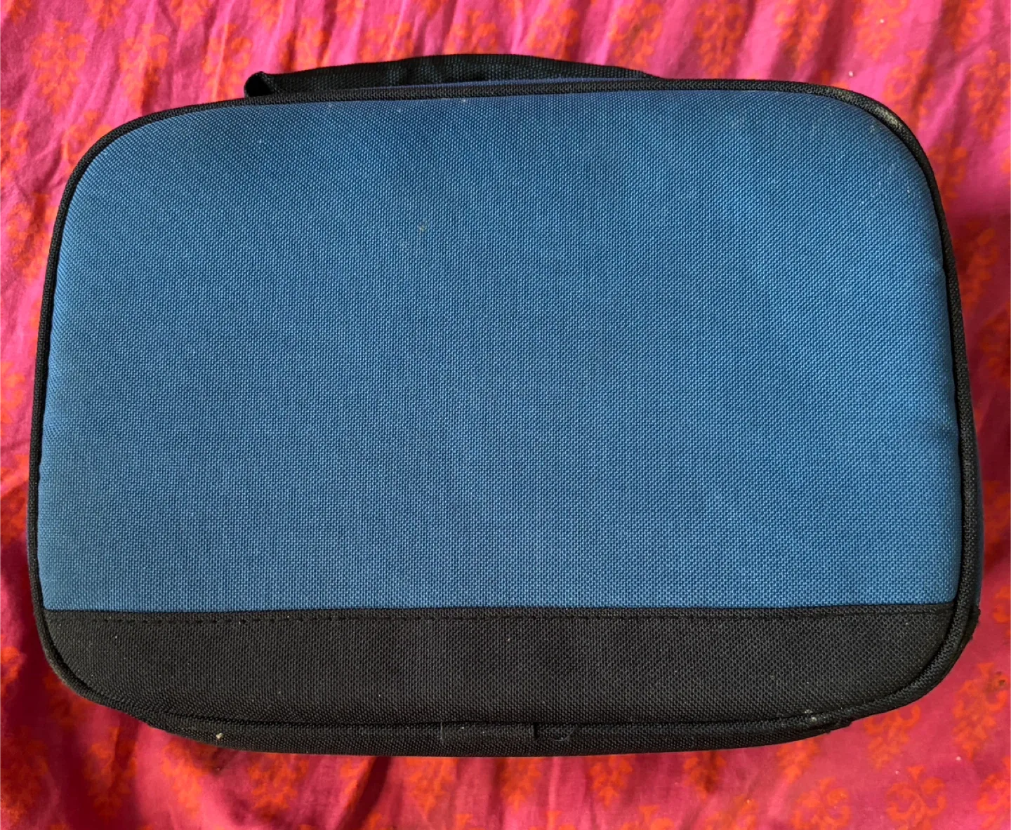 Arctic Zone Blue Lunch Box (11” x 8” x 4”) image indicator(2)