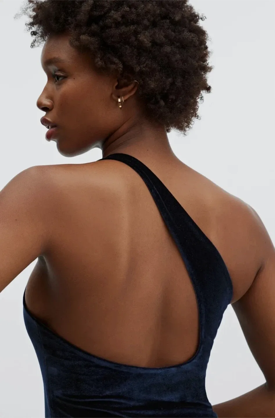 Fabletics Gigi Velour Bodysuit in Navy Blue image indicator(6)