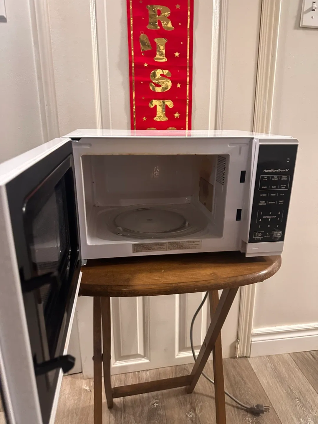 Hamilton Beach Microwave Oven - White image indicator(3)