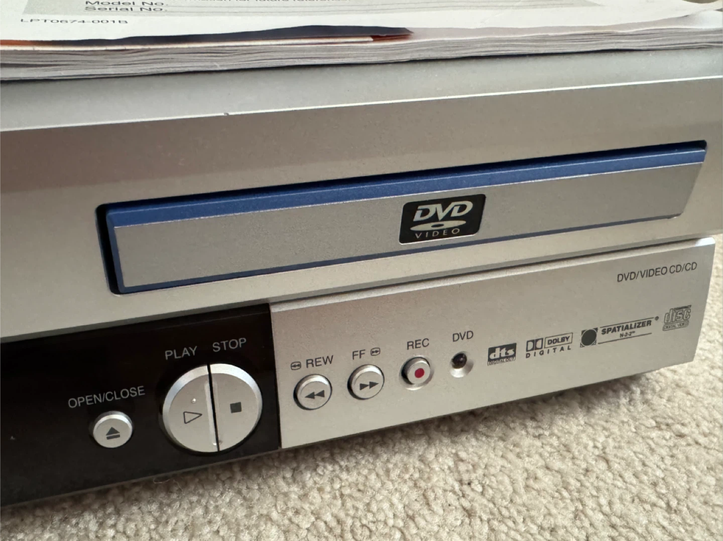 JVC SQPB HR-XVC1U Hi-Fi Stereo DVD/VCR Combo Player - photo 3