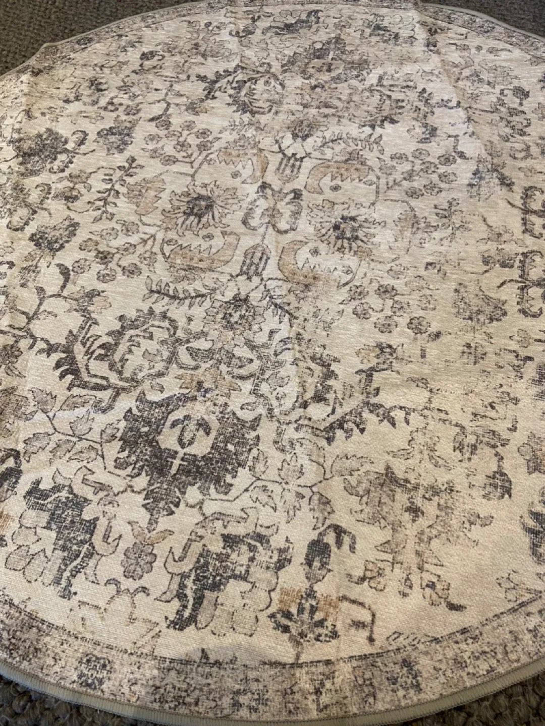 New 4’ Round Area Rug Washable Multi Grey image indicator(7)