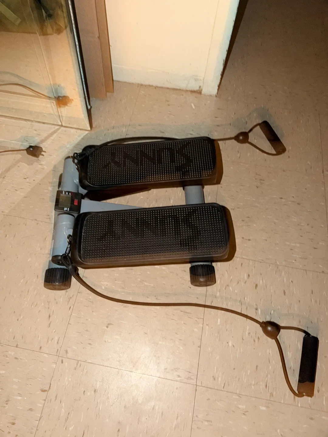 Sunny Health & Fitness Mini Stepper image indicator(2)