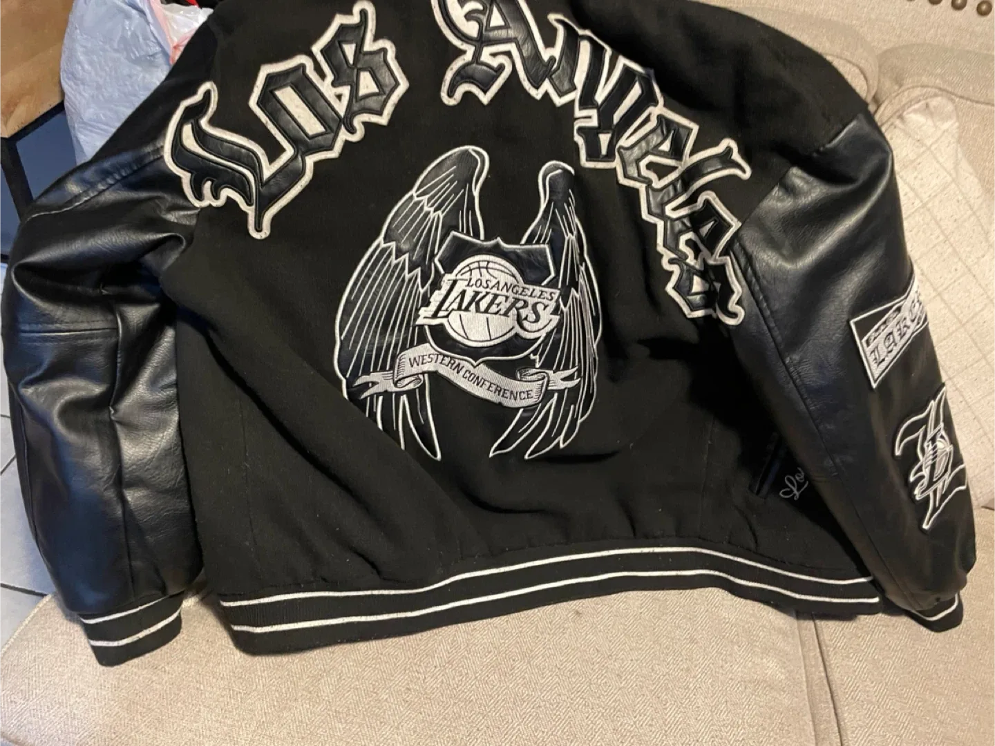 Los Angeles Lakers NBA Jacket image indicator(2)