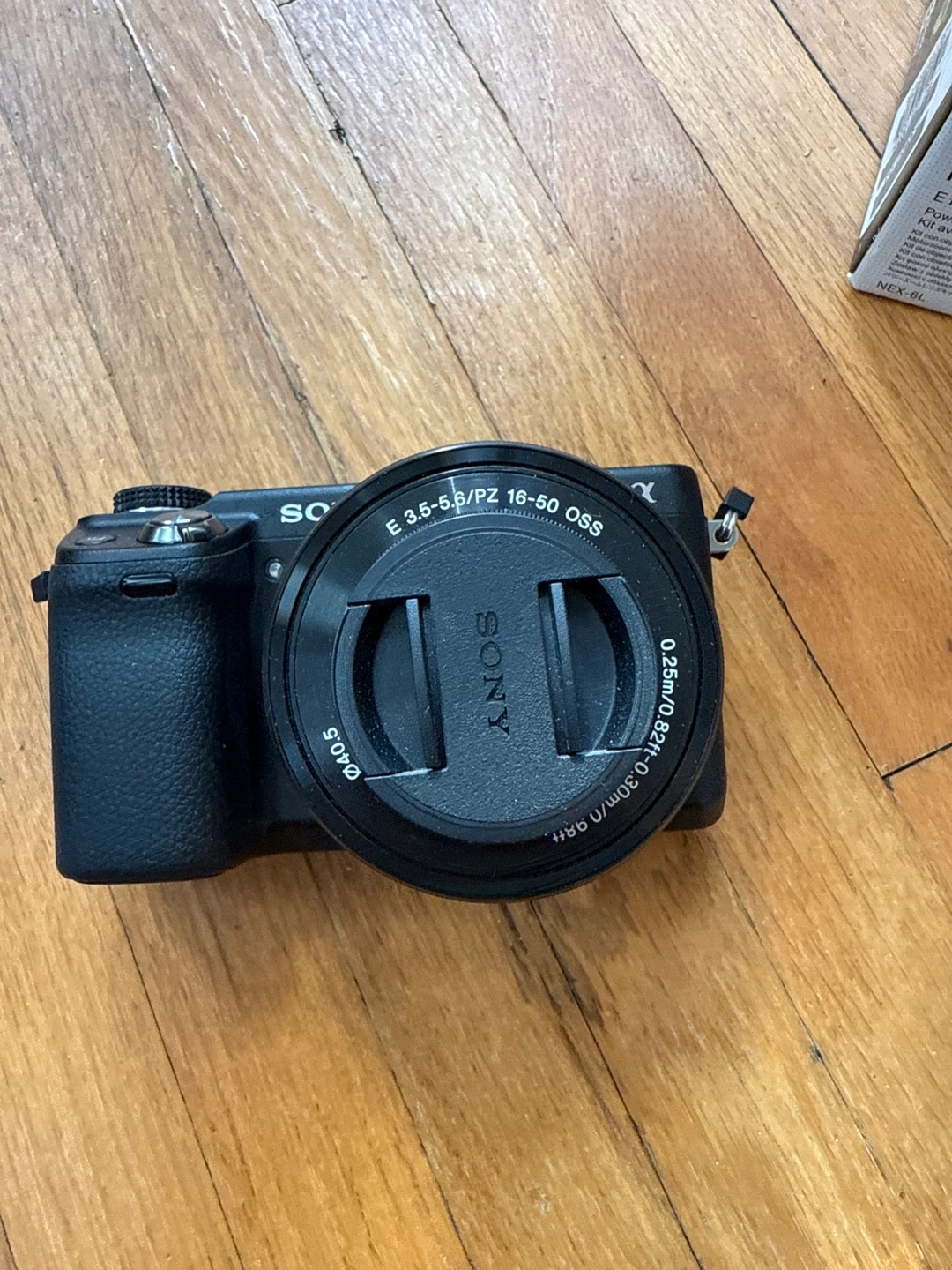 Sony NEX-6 E PZ 16-50mm OSS Camera Kit