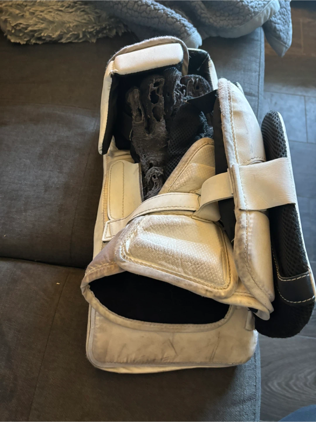 CCM Axis Goalie Blocker - photo 3