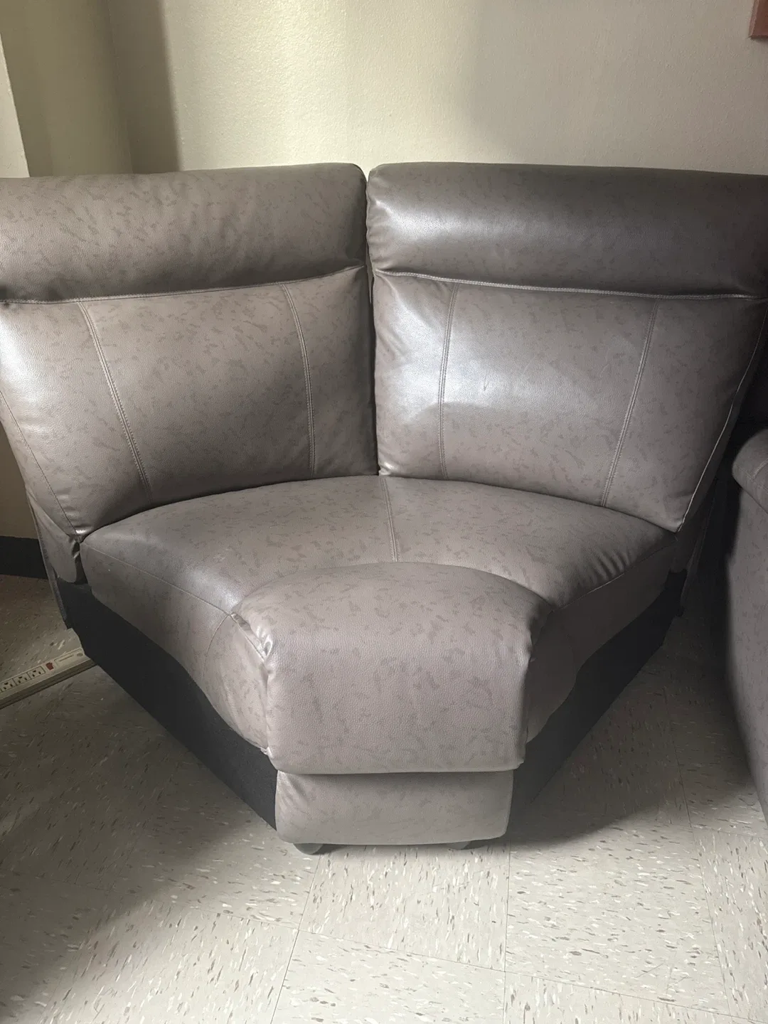 Leather Sectional Sofa - Brown image indicator(8)