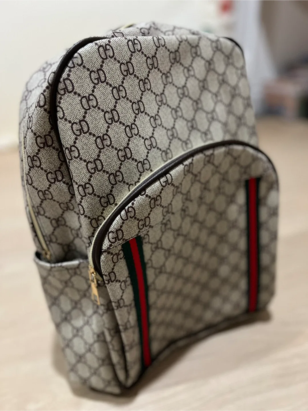 GD Backpack image indicator(2)