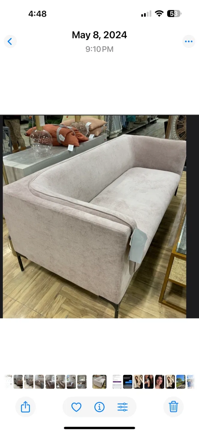 Pink Velvet Sofa image indicator(5)