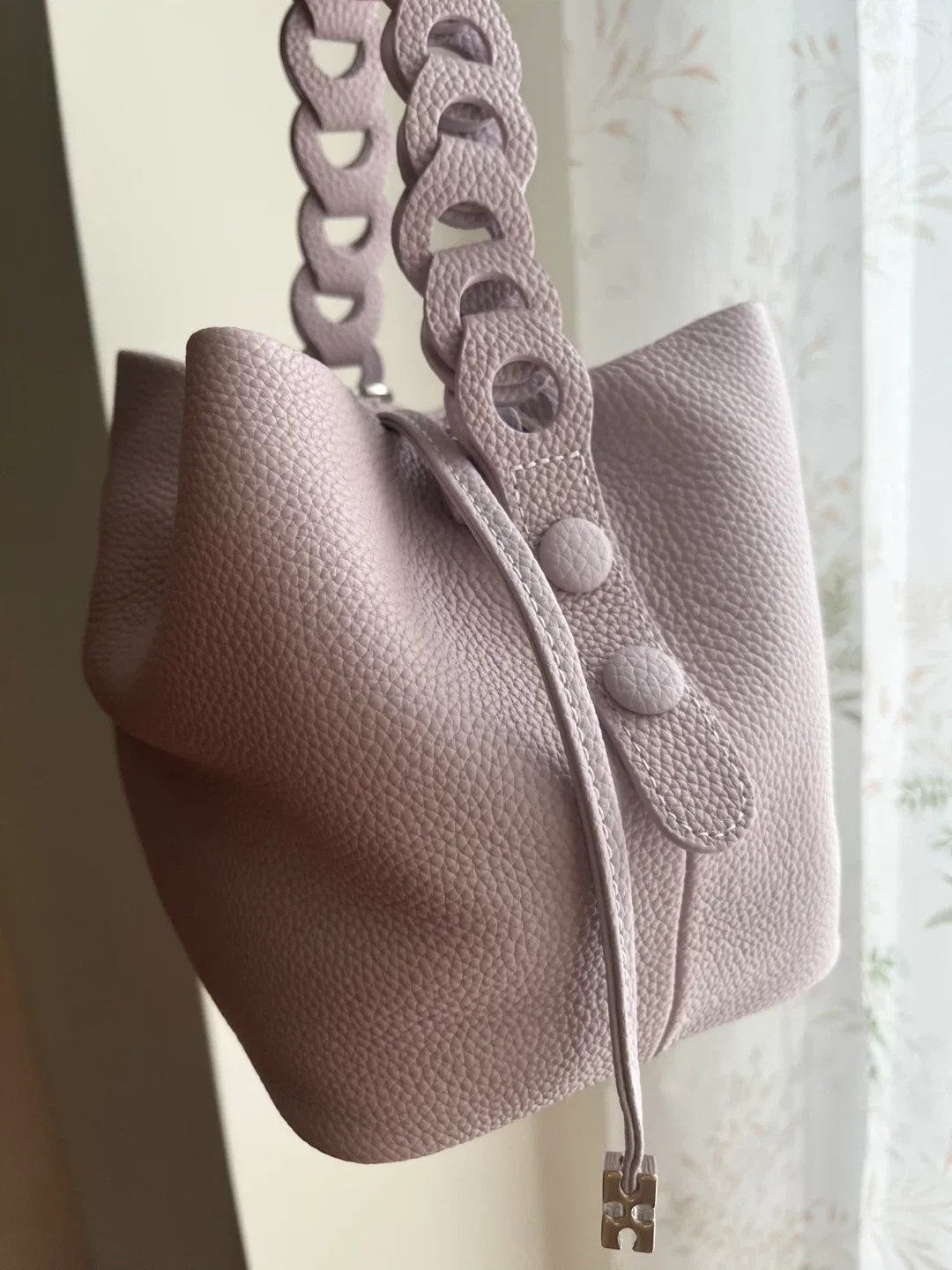 Leather Bucket Bag - Lilac