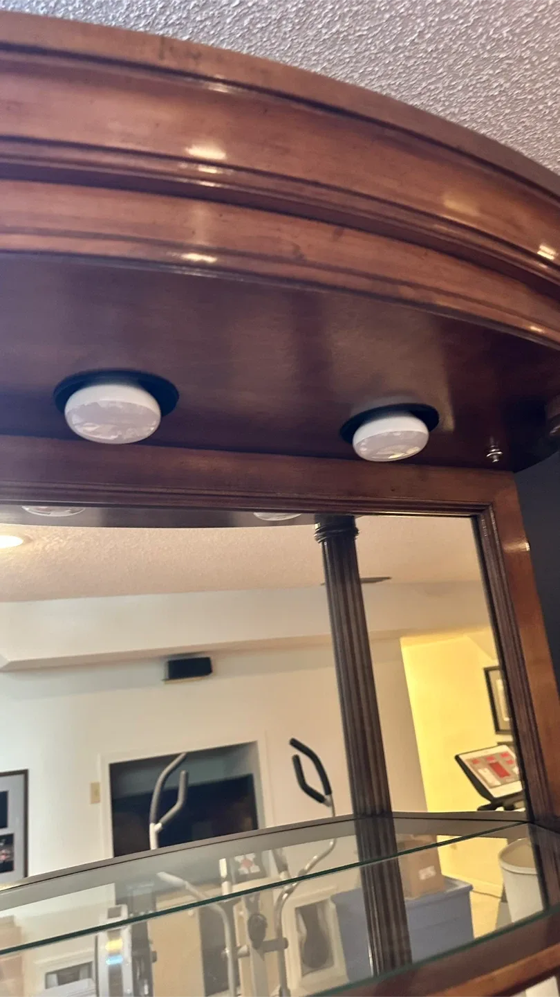 SOLID WOOD Curio Cabinet with Glass Shelves image indicator(4)