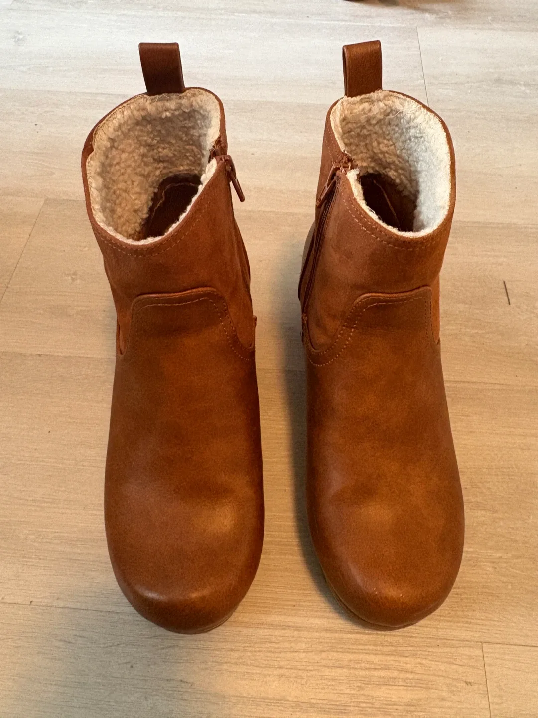 Universal Thread Brown Boots Size 9.5
