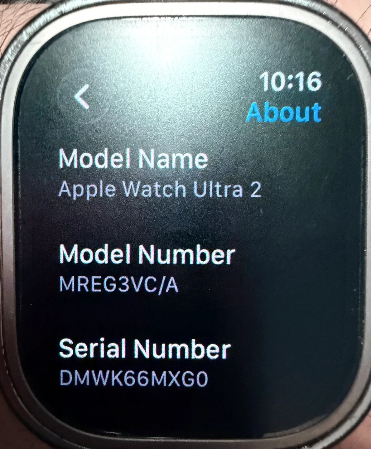 Apple Watch Ultra 2  GPs+ cellular image indicator(4)
