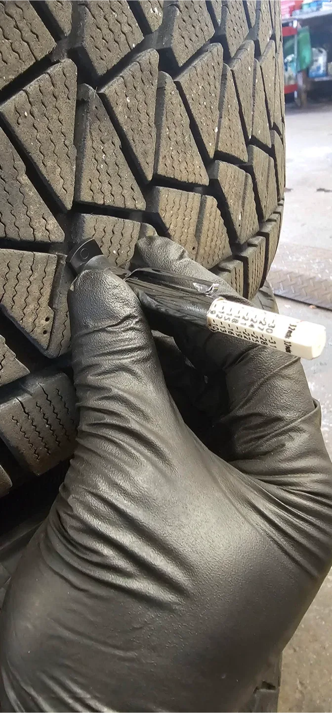 Bridgestone Blizzak Winter Tires on Rims 18” image indicator(5)