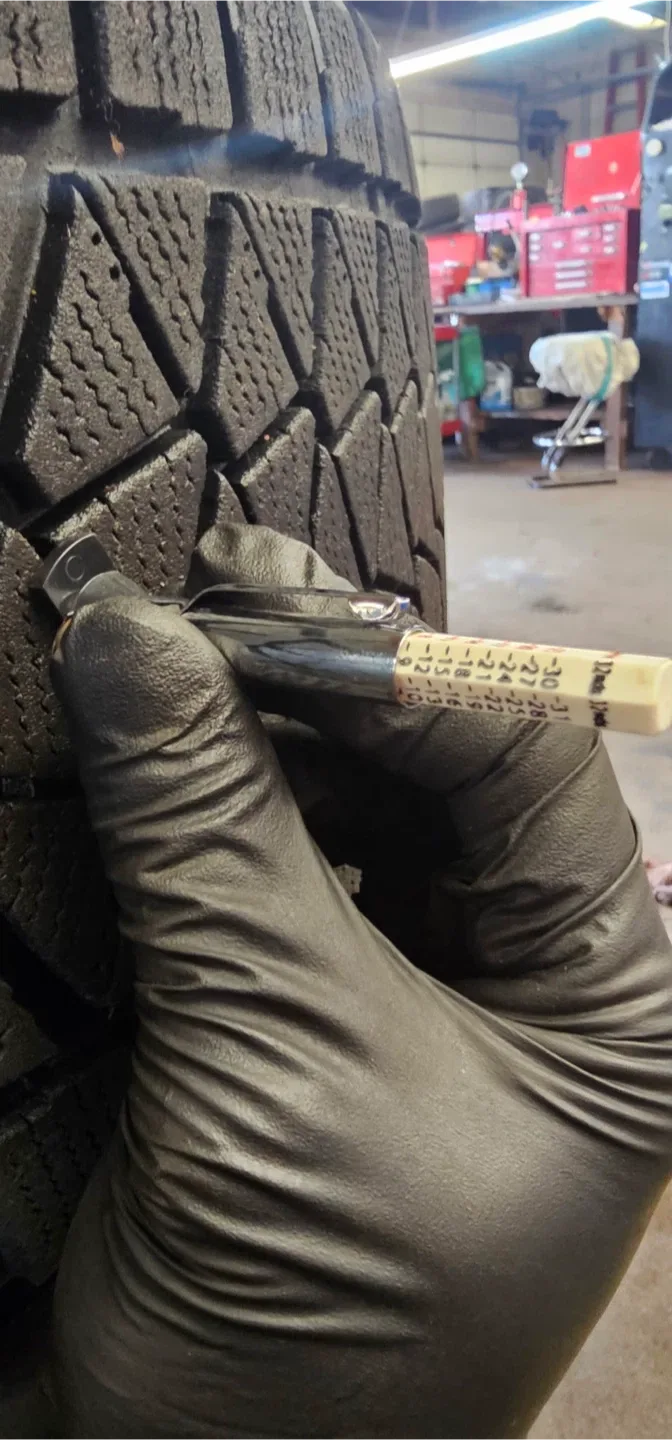 Bridgestone Blizzak Winter Tires on Rims 18” image indicator(4)