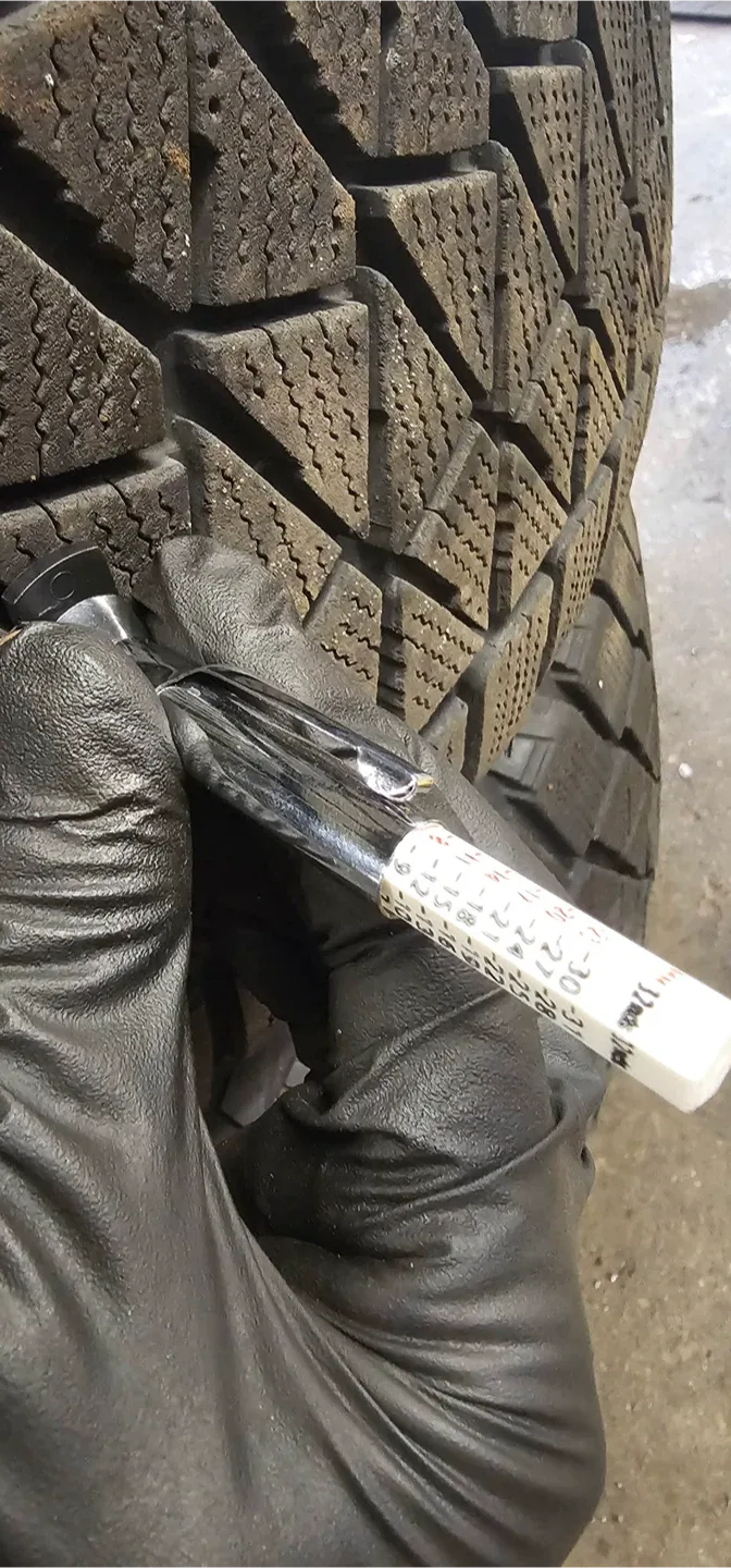 Bridgestone Blizzak Winter Tires on Rims 18” image indicator(6)