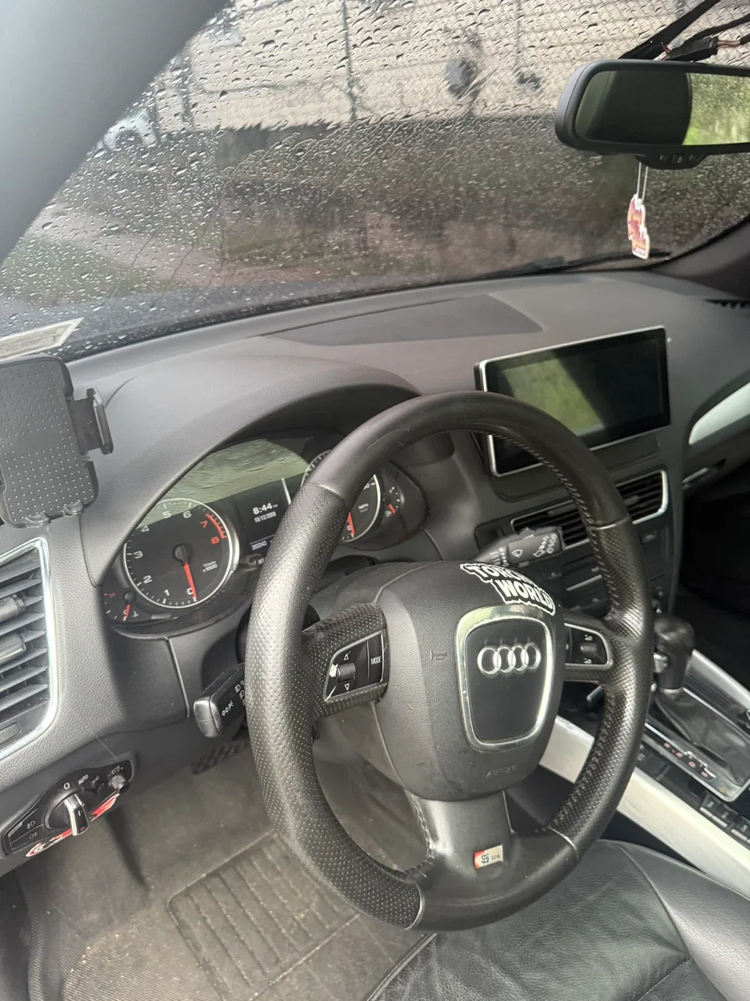 Audi Q5 Gray SUV image indicator(6)