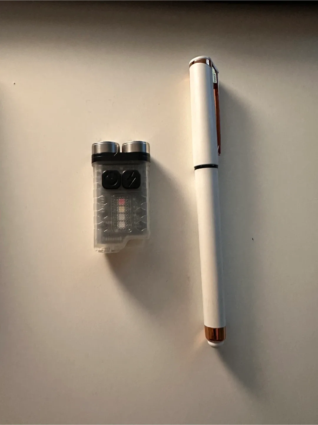 EDC Flashlight V3 - 900 Lumens image indicator(2)