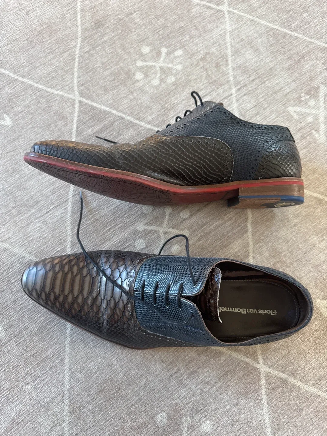 Floris van Bommel Men's Dress Shoes Size 11 image indicator(3)