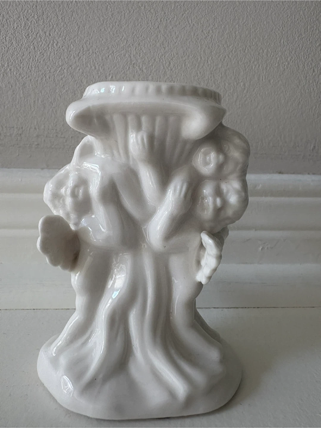 White Ceramic Cherub Candle Holder - photo 2