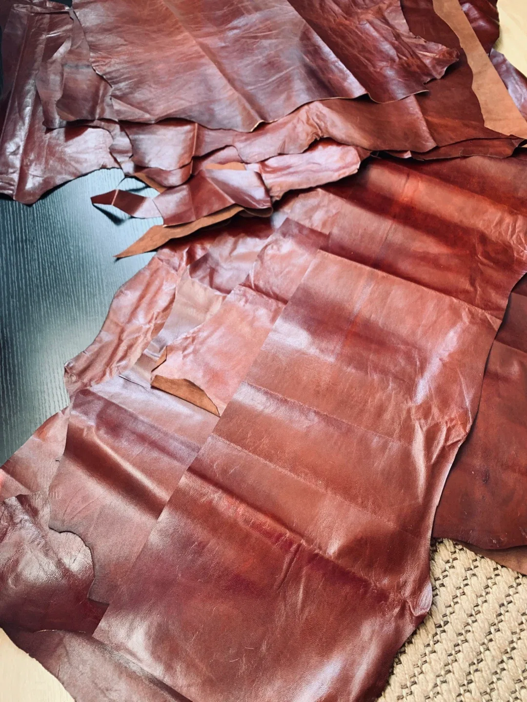 Thin Leather hides / Leather craft image indicator(2)