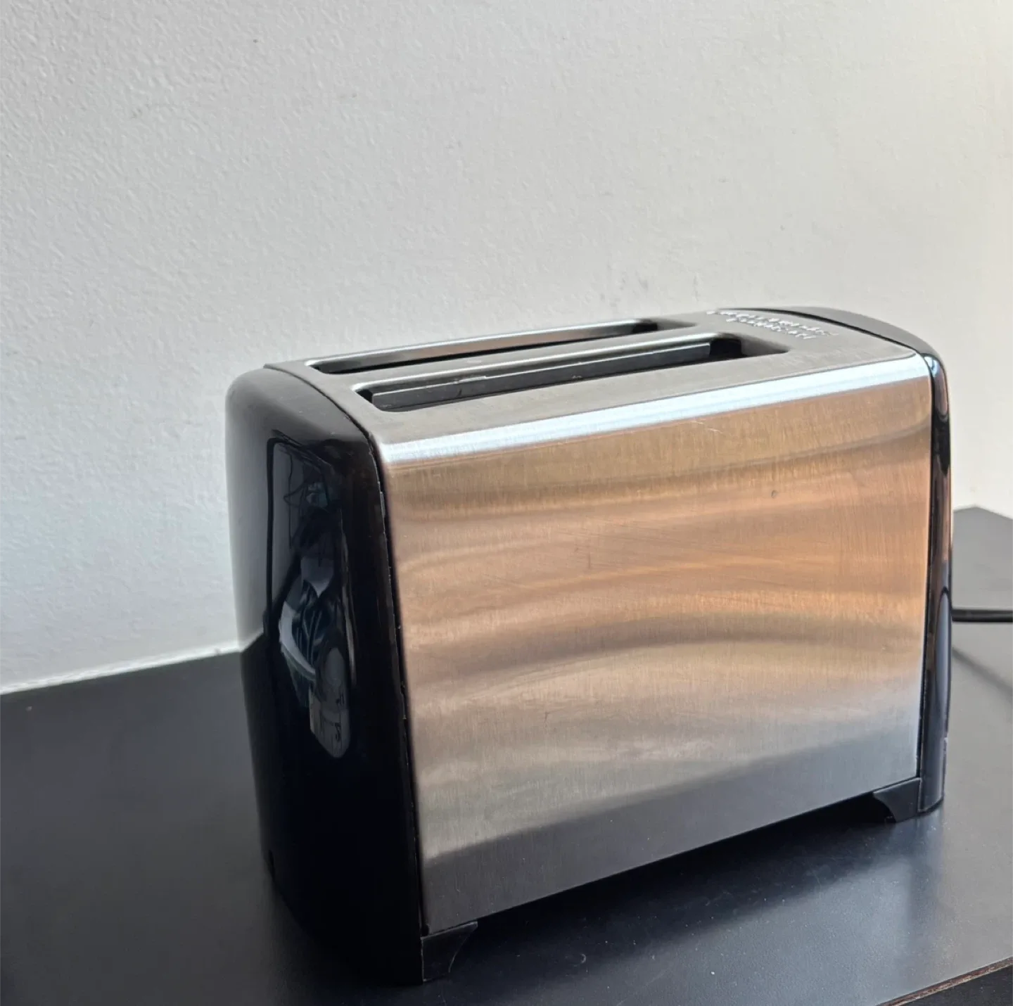 Dominion Toaster - extra-wide slots -Black/Silver image indicator(3)