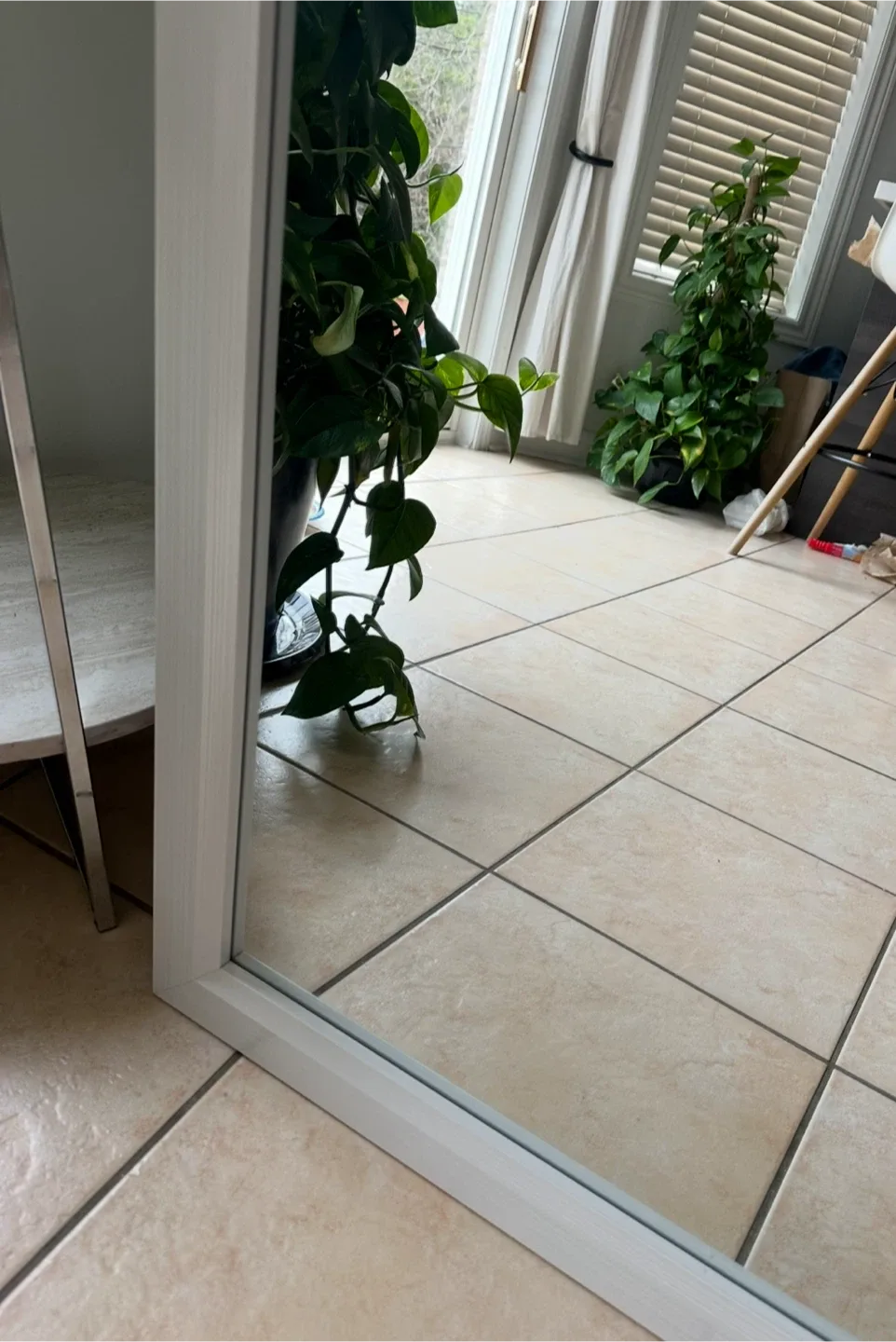 White Framed Mirror image indicator(3)