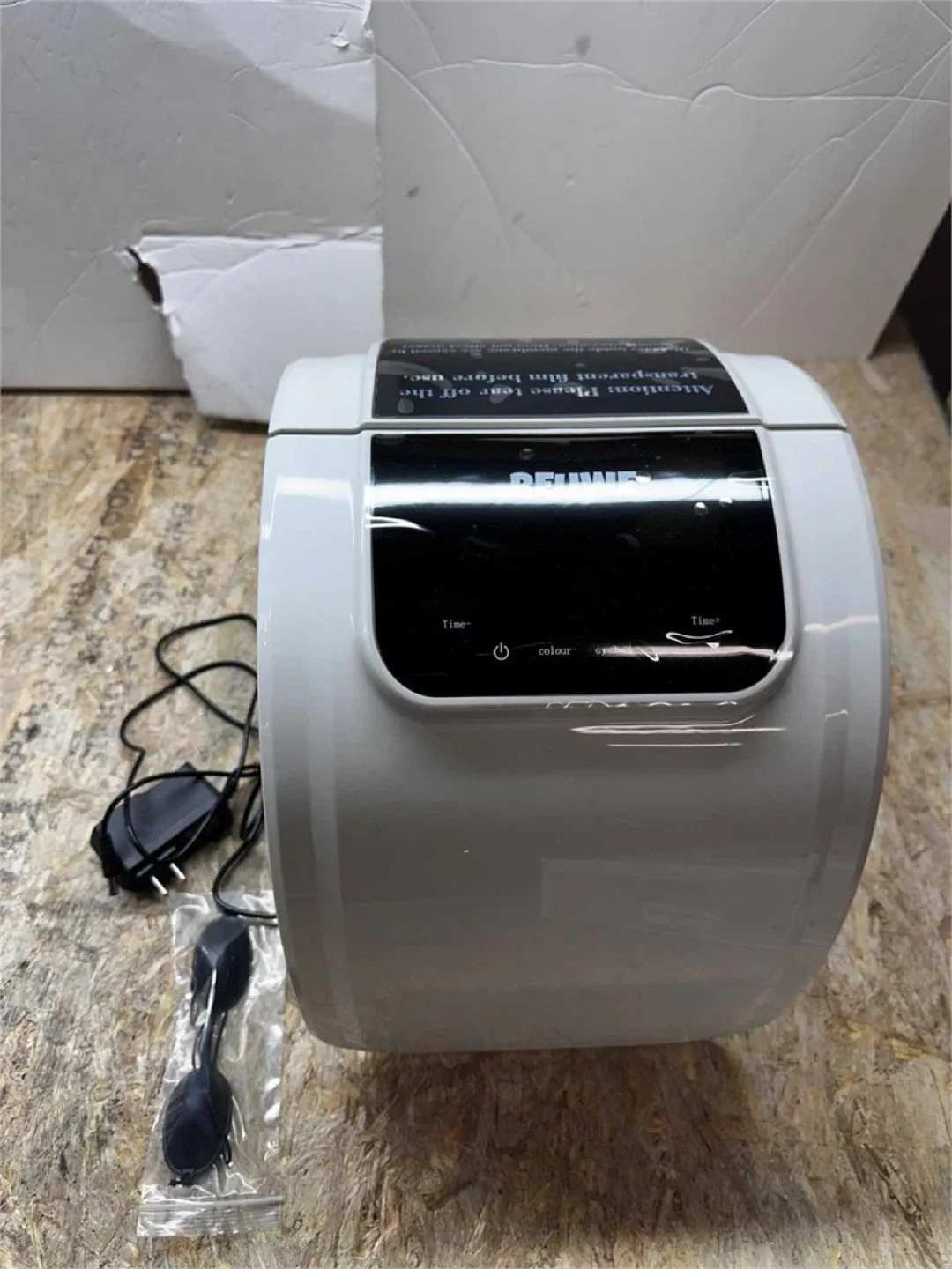 LED Face Mask Light Therapy image indicator(4)