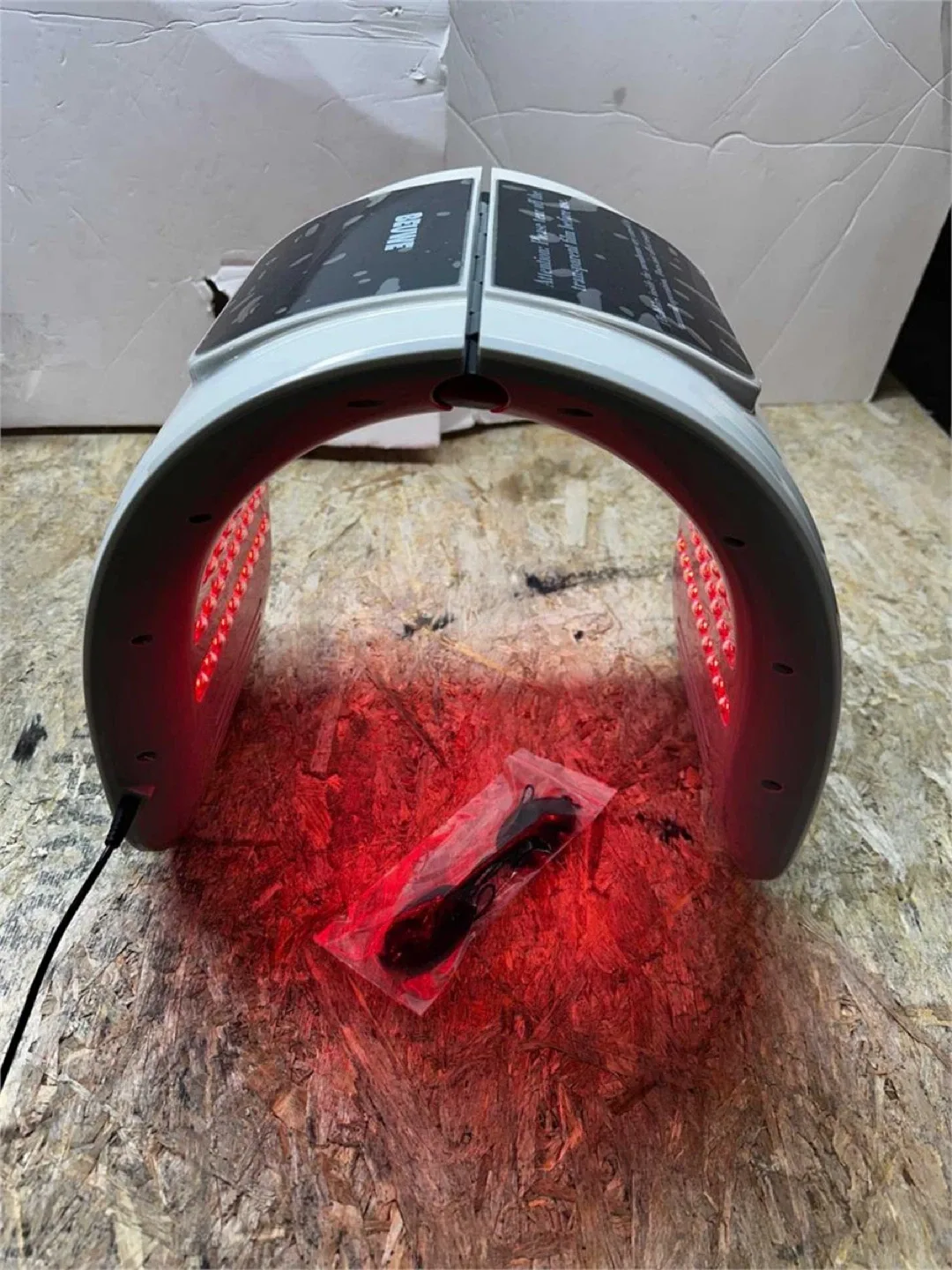 LED Face Mask Light Therapy image indicator(3)