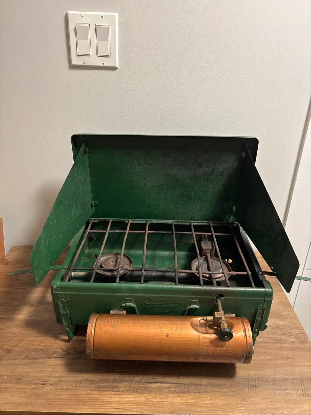 Vintage Coleman Model 425 Two Burner Camp Stove - Green image indicator(7)