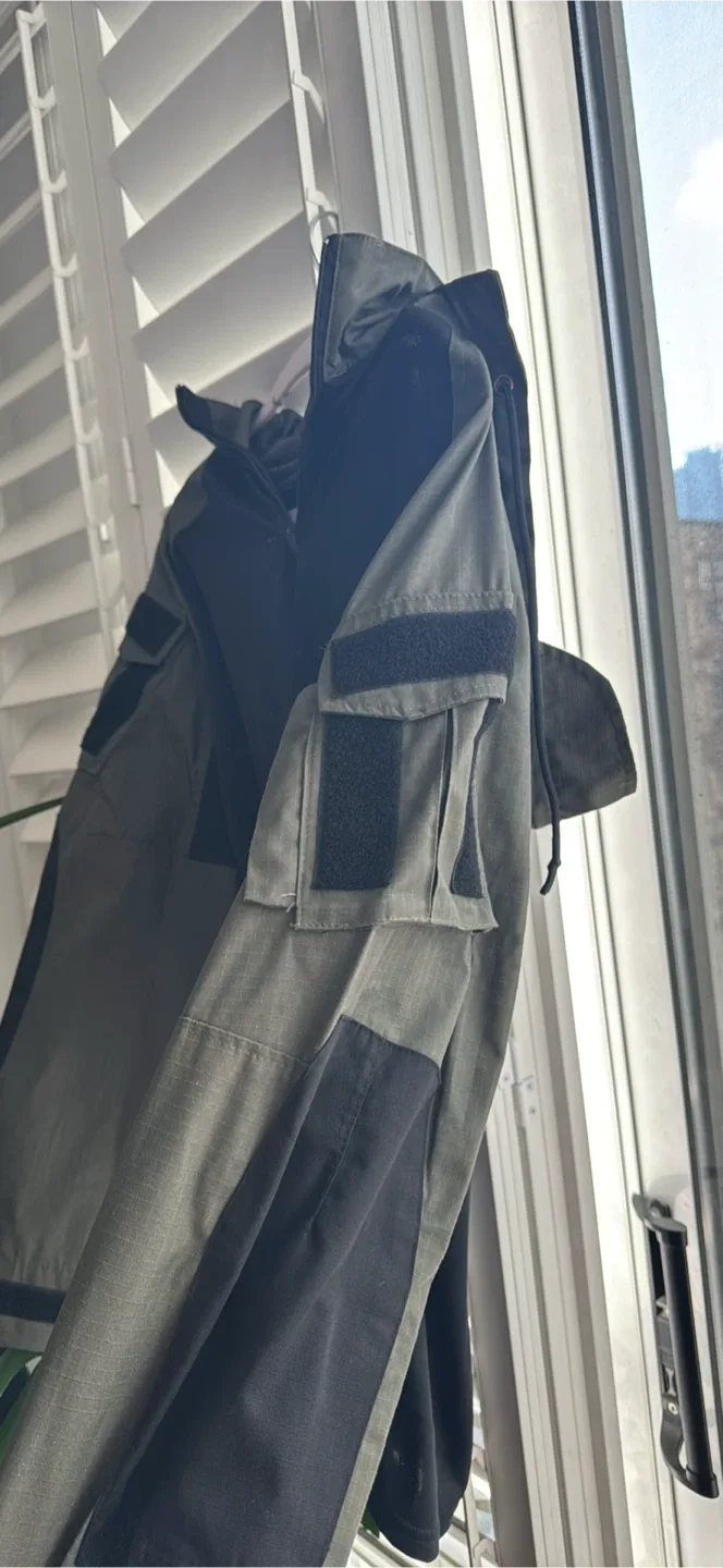 Tactical Gear Hoodie - Olive/Black image indicator(3)