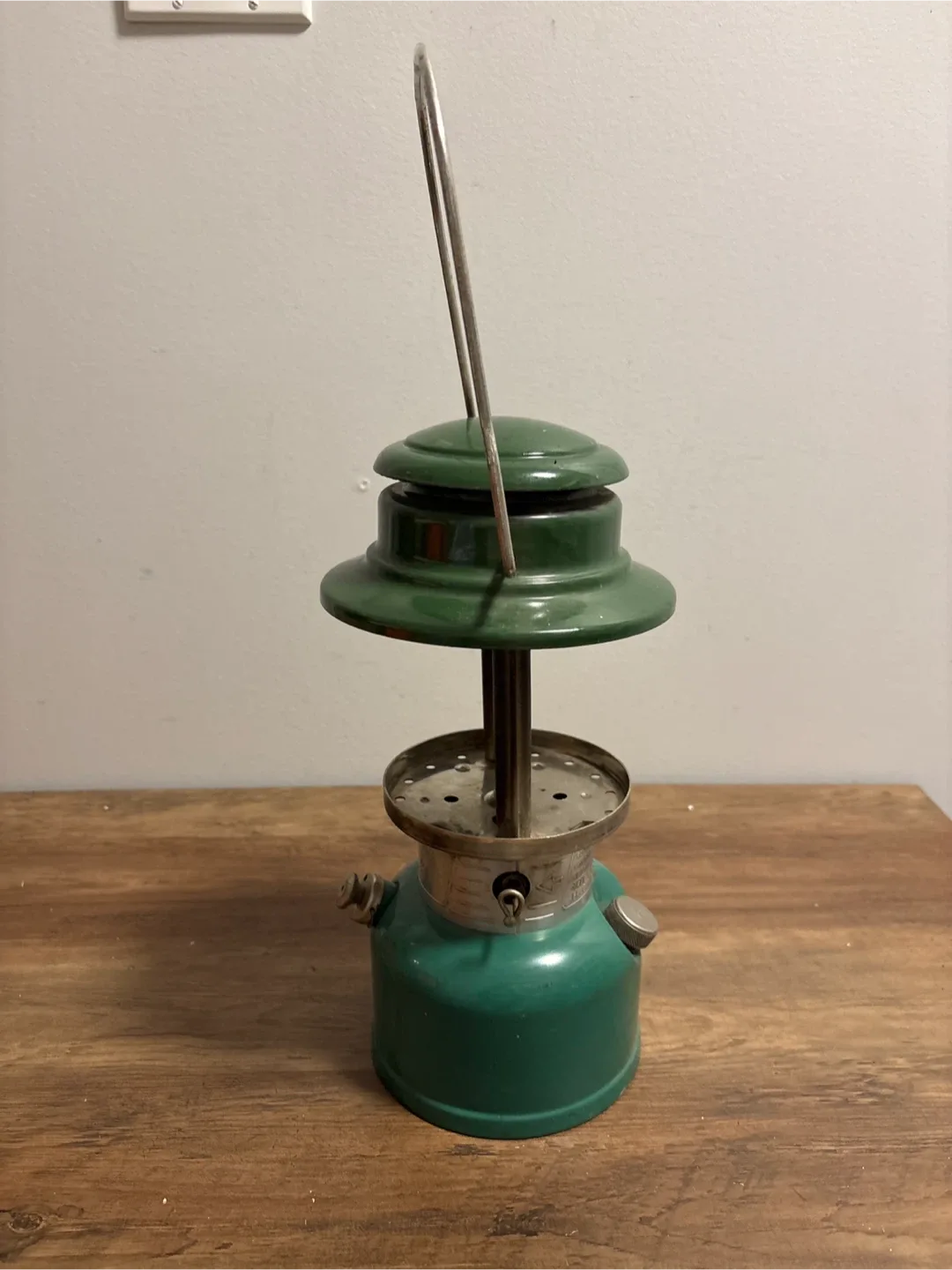 Vintage Coleman Green Lantern 335-1969 image indicator(4)