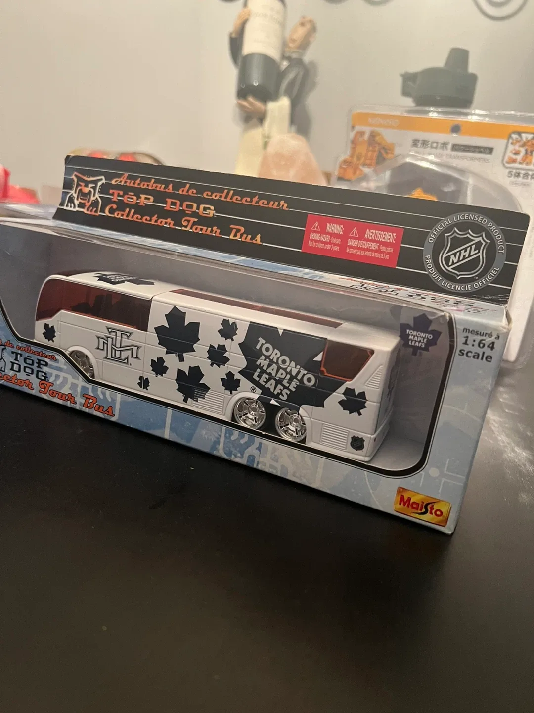 Toronto Maple Leafs Collector Tour Bus image indicator(2)