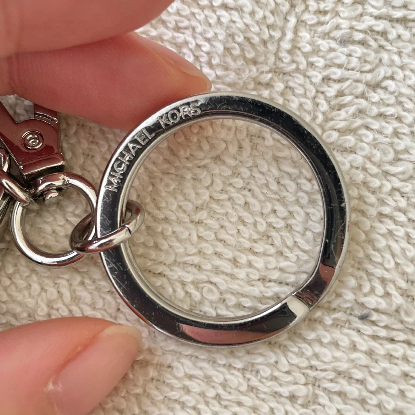 Michael Kors✨Black Mini Bag Keychain image indicator(5)