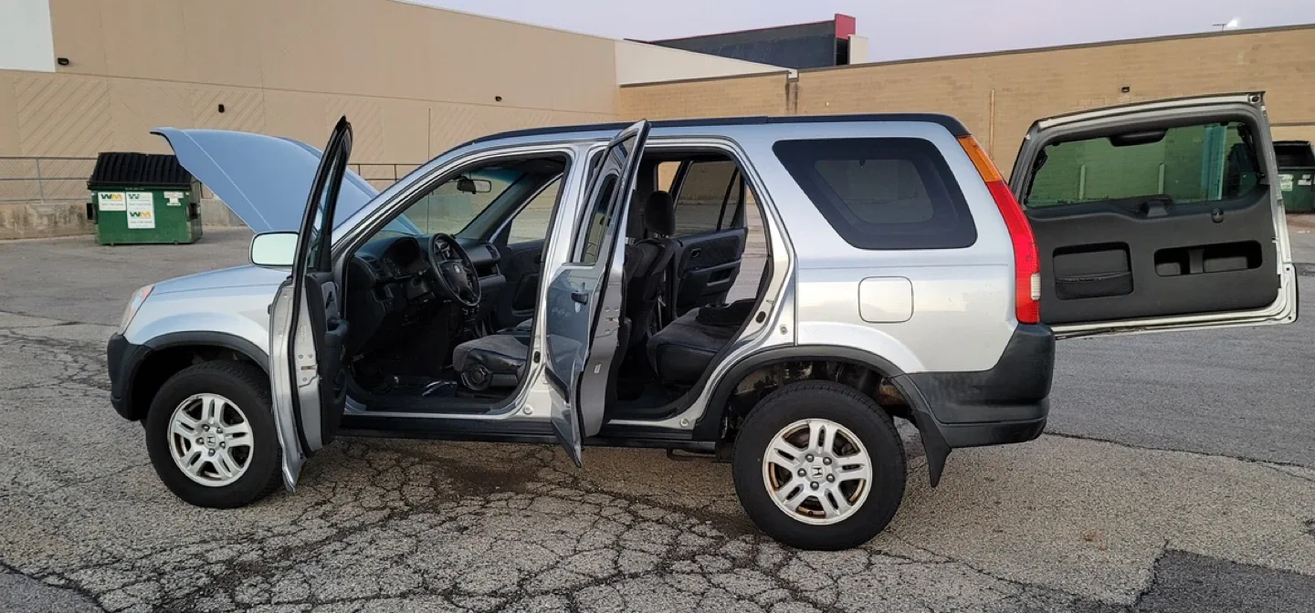 Silver Honda CR-V image indicator(4)