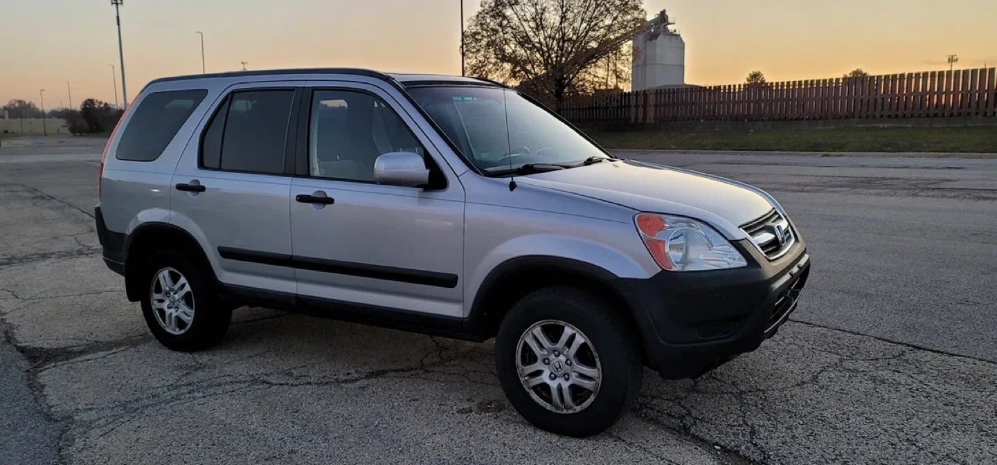Silver Honda CR-V image indicator(2)