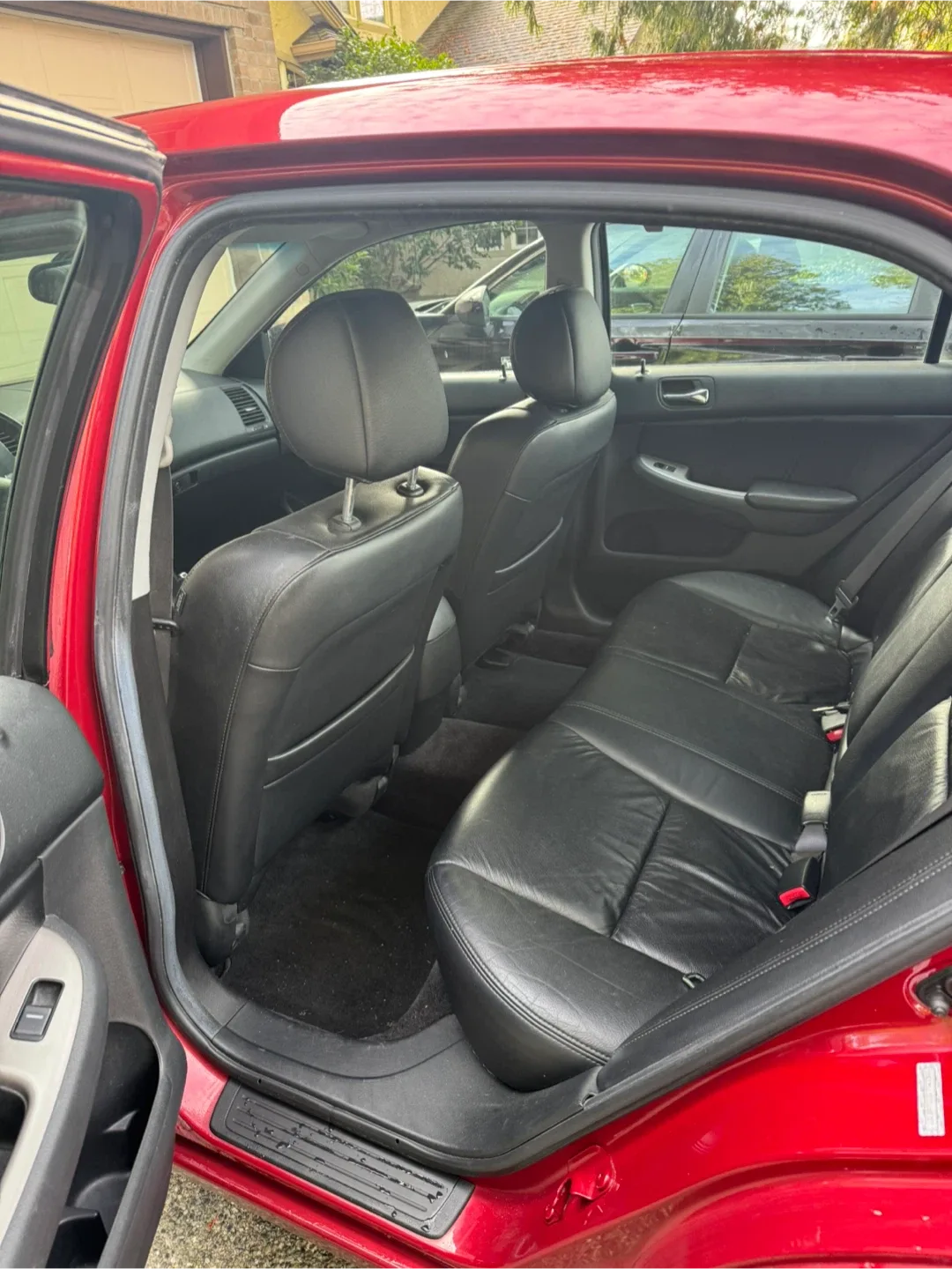 Honda Accord Sedan - Red image indicator(4)