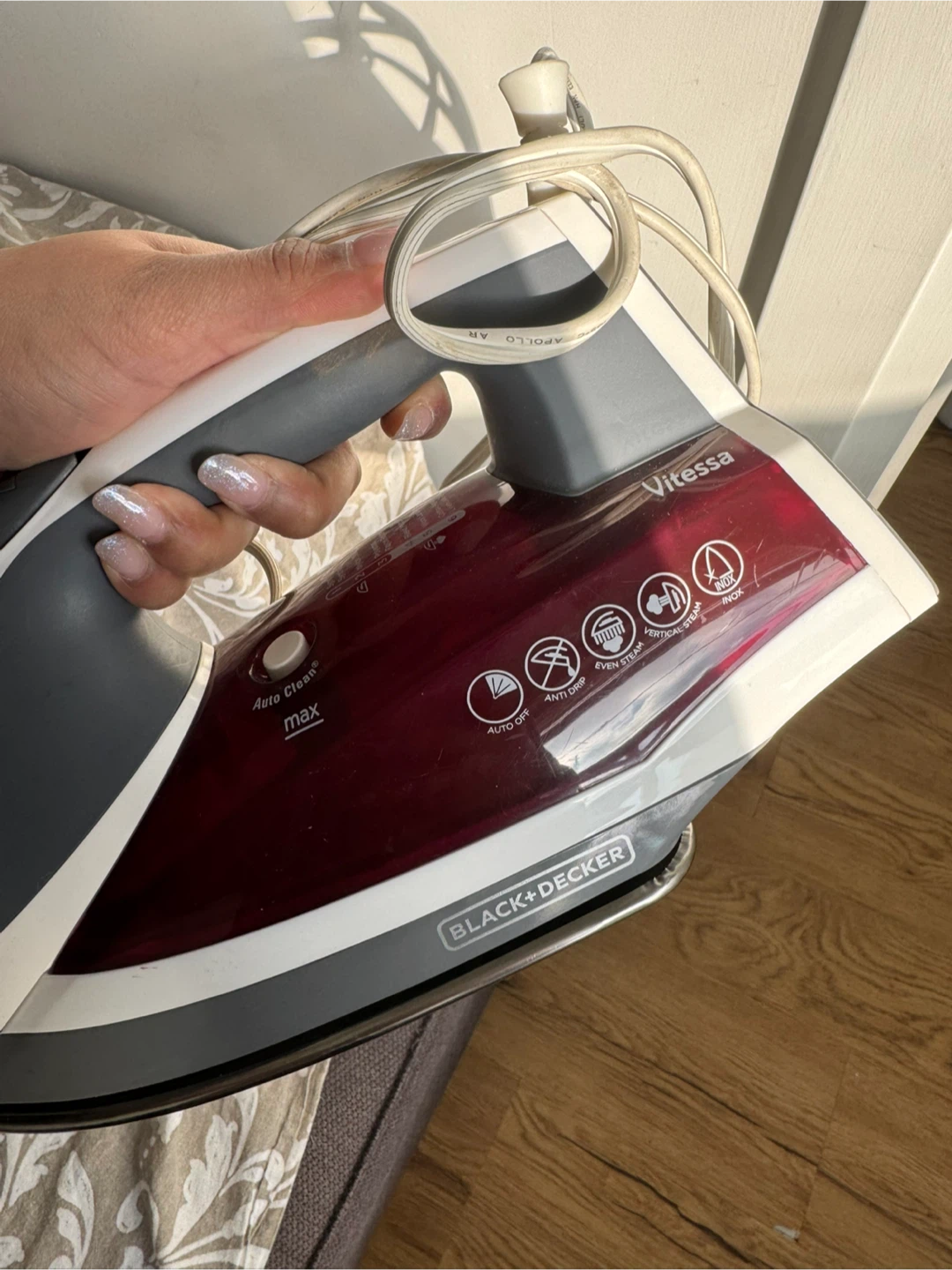 Black+Decker Vitessa Steam Iron - photo 2
