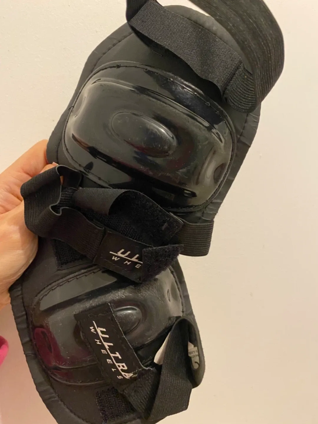 Ultra Wheels Inline Skating Pad Set - Junior 8+ image indicator(4)