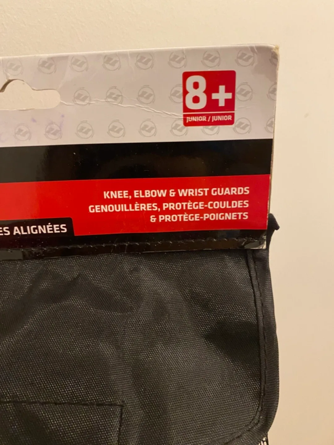 Ultra Wheels Inline Skating Pad Set - Junior 8+ image indicator(2)