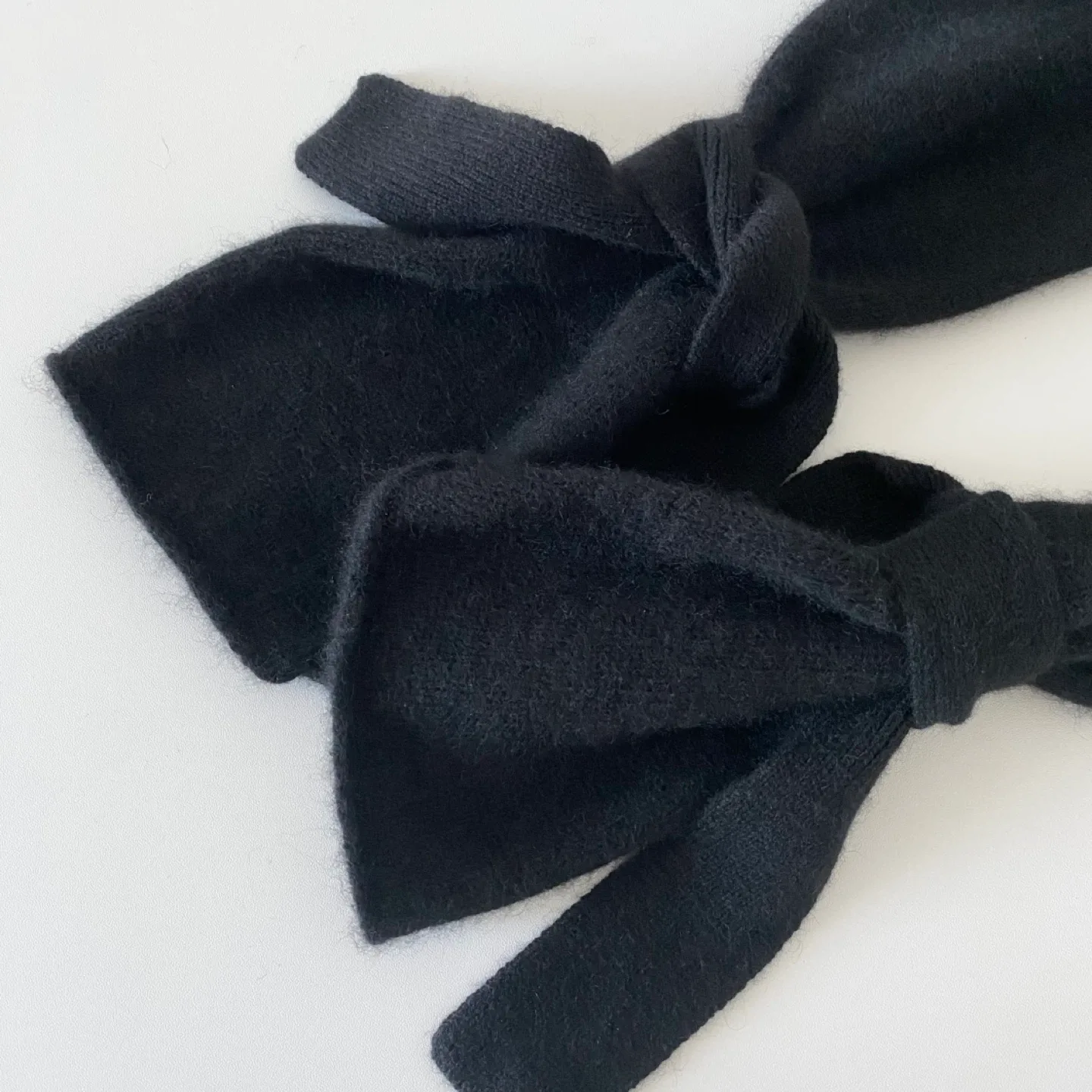 360 Cashmere 100% Cashmere Tie Sleeve Mini Dress image indicator(3)