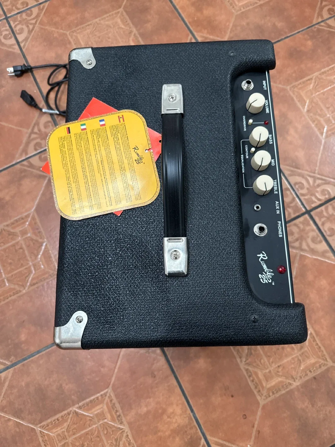 Fender Rumble 25 Bass Amplifier image indicator(2)