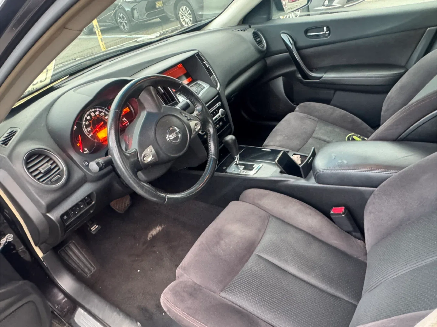 Nissan maxima 2010 image indicator(2)