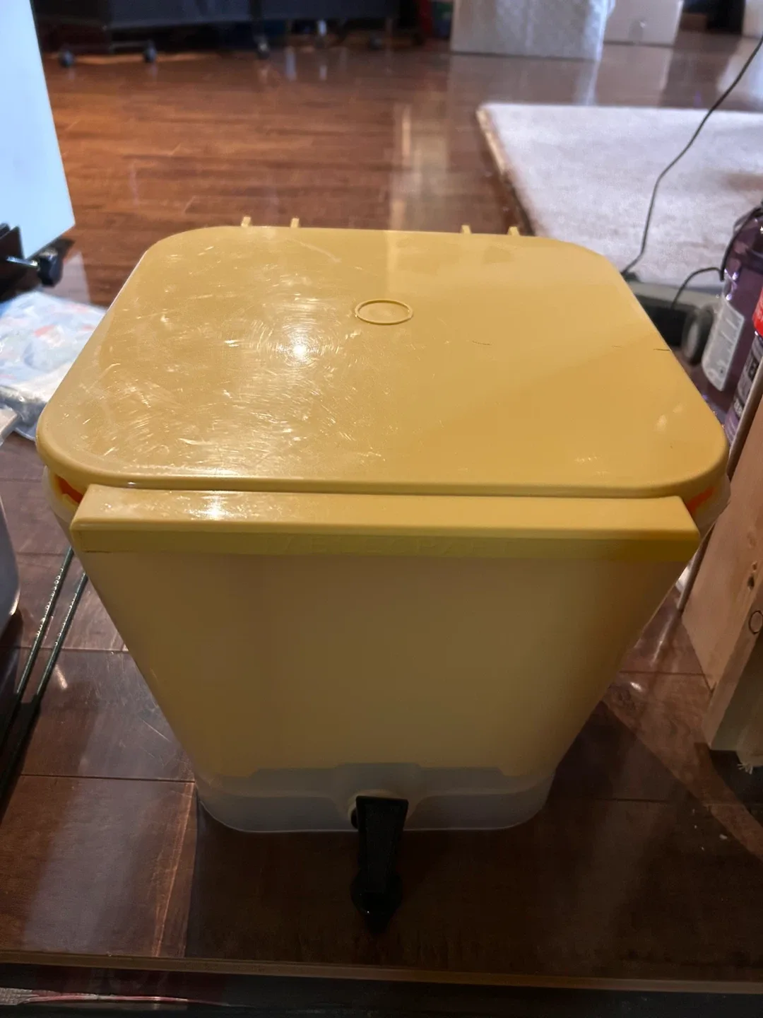 Tablecraft Beverage Dispenser image indicator(2)