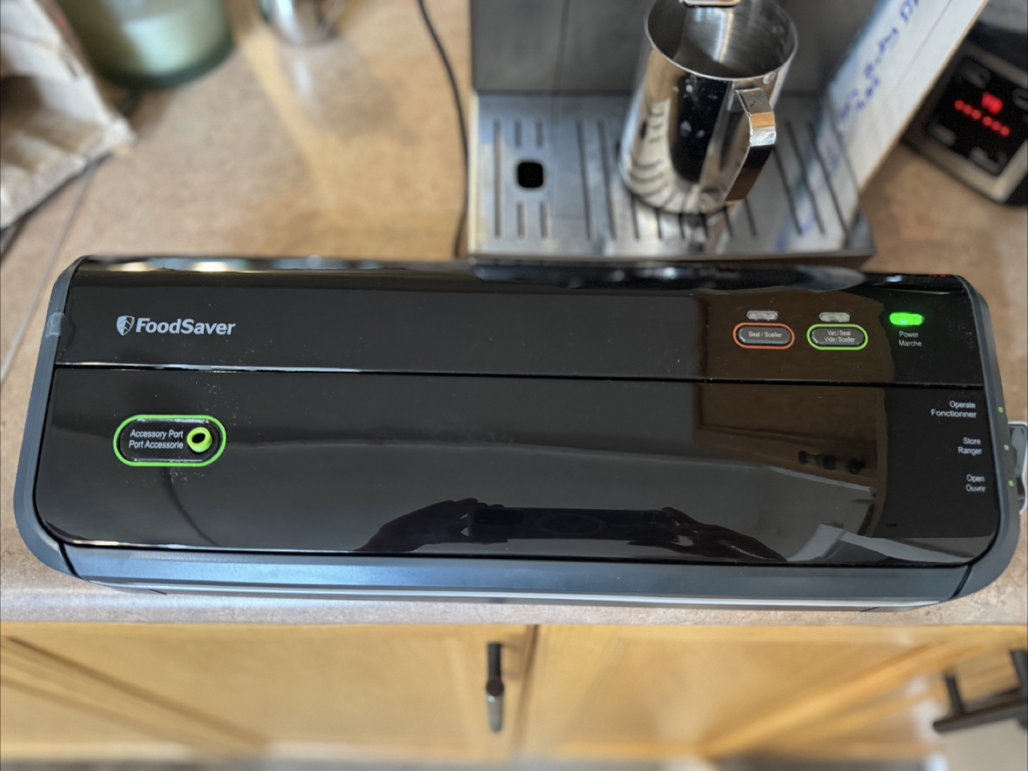 FoodSaver FM2000 Vacuum Sealing System