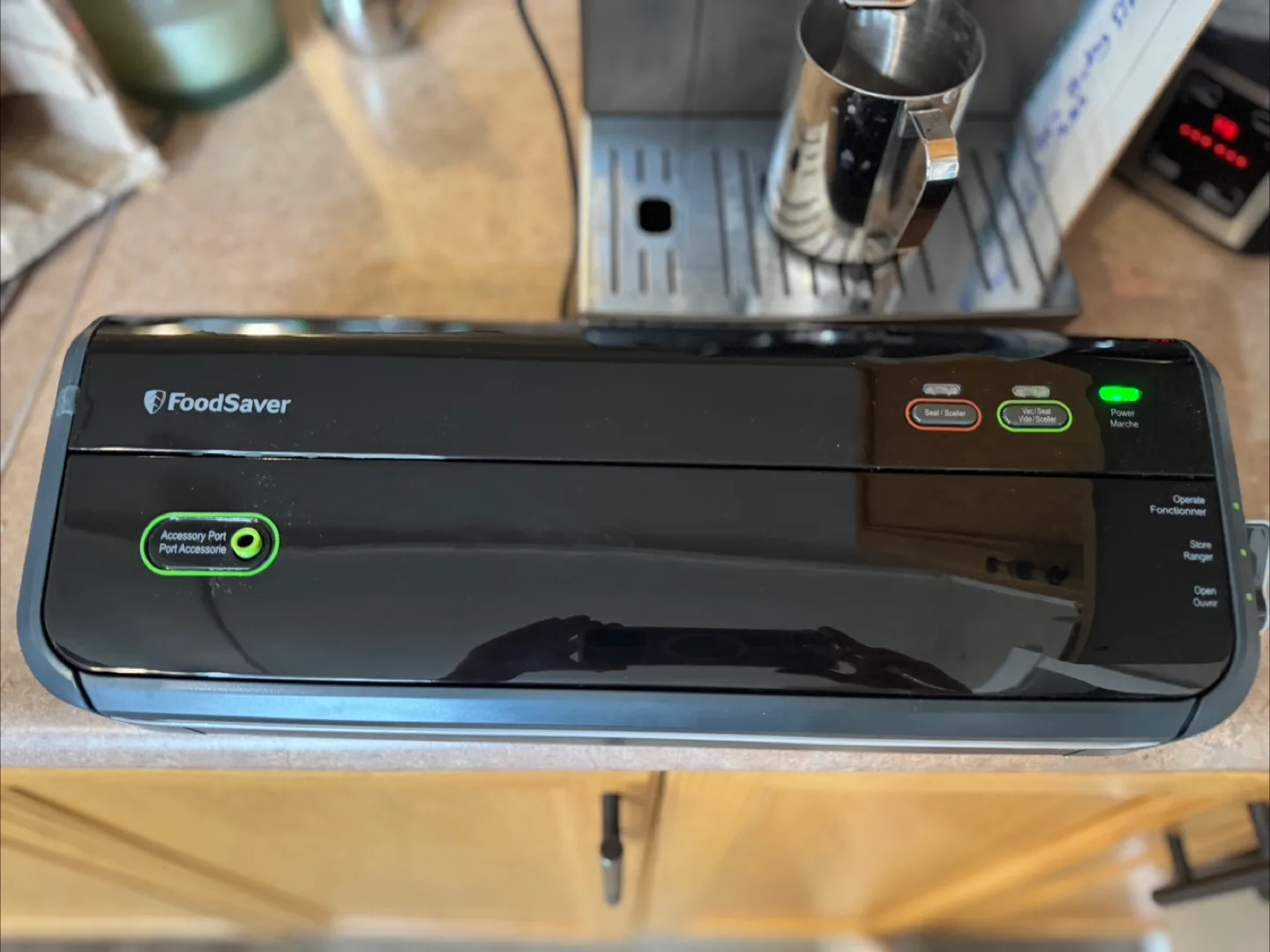 FoodSaver FM2000 Vacuum Sealing System